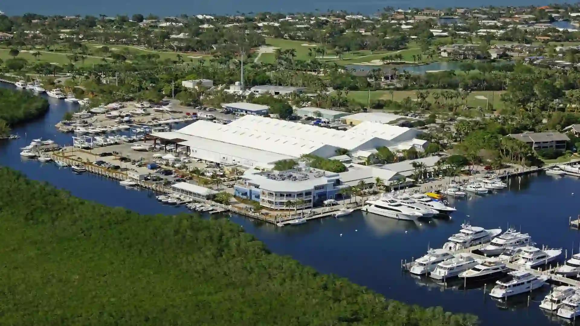Scenic view of the Ocean Reef neighborhood